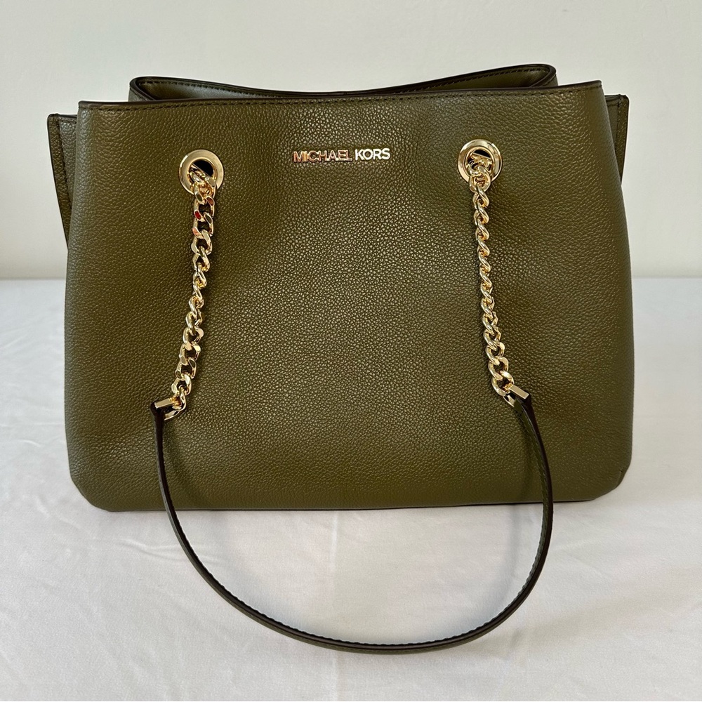Michael Kors Teagan Large Pebbled Leather Shoulder Bag Green